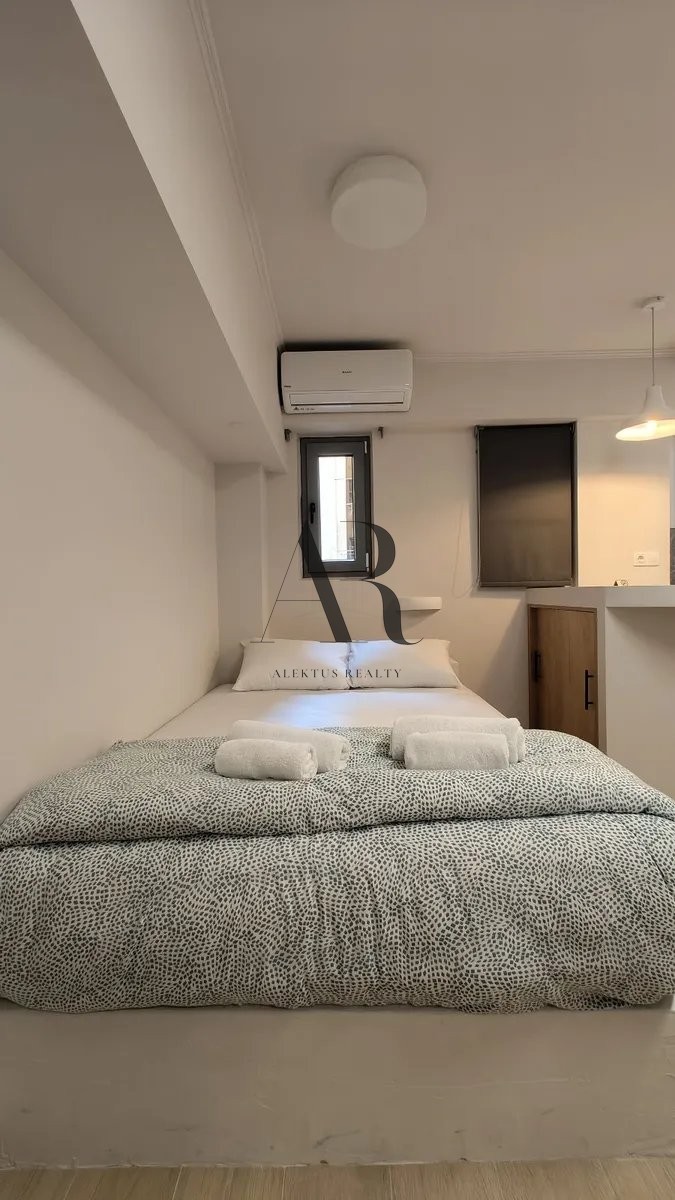 Investment Studio in Antigonidon