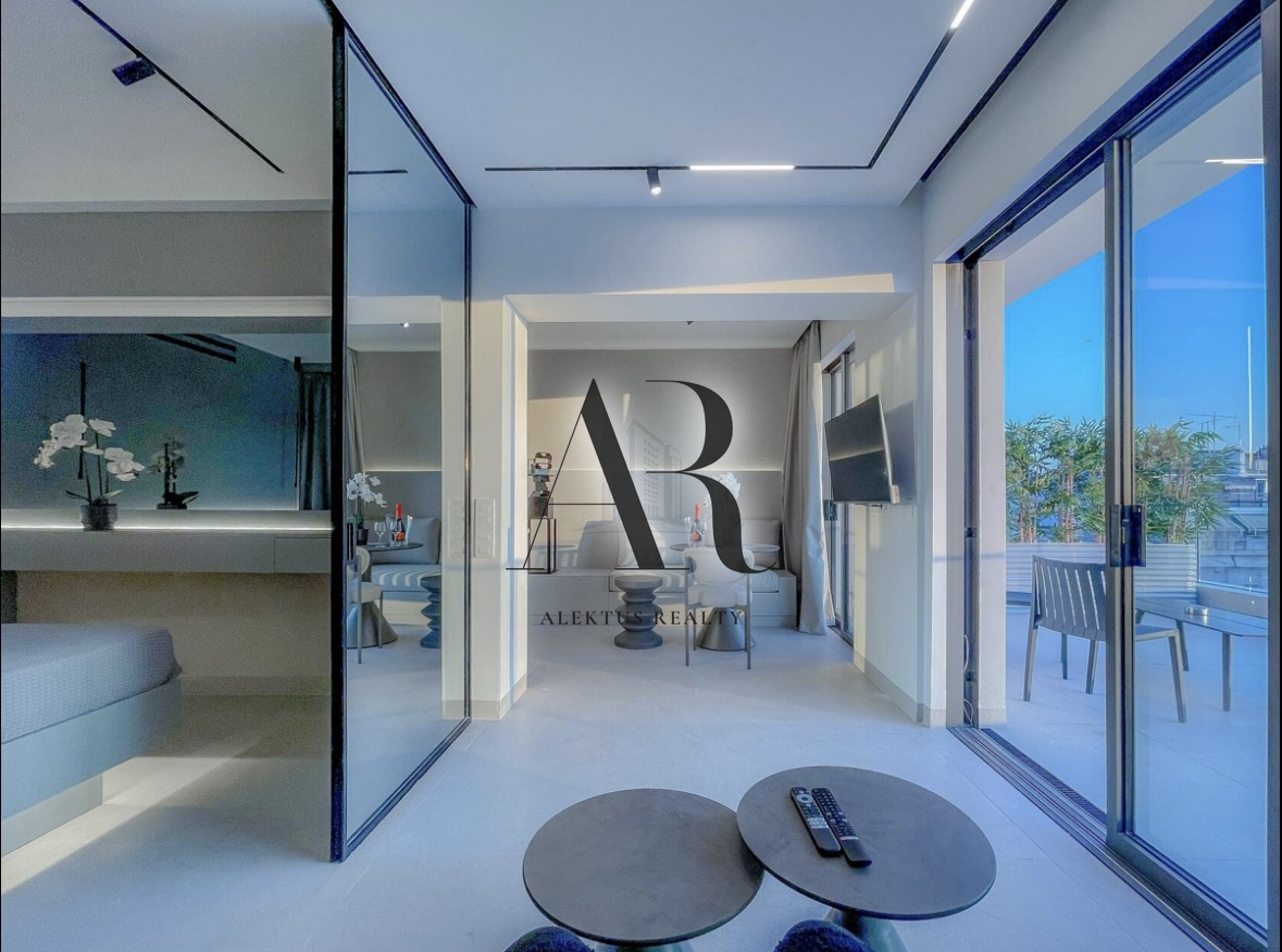 Penthouse Apartment with Open Views — Egnatia, Central Thessaloniki