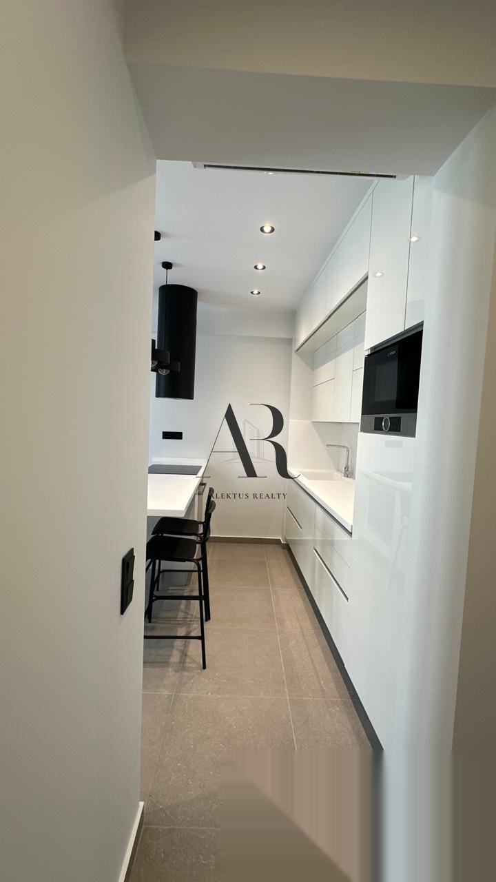 Fully Renovated 2-Bedroom Apartment with Two Bathrooms — Analipsi, Thessaloniki