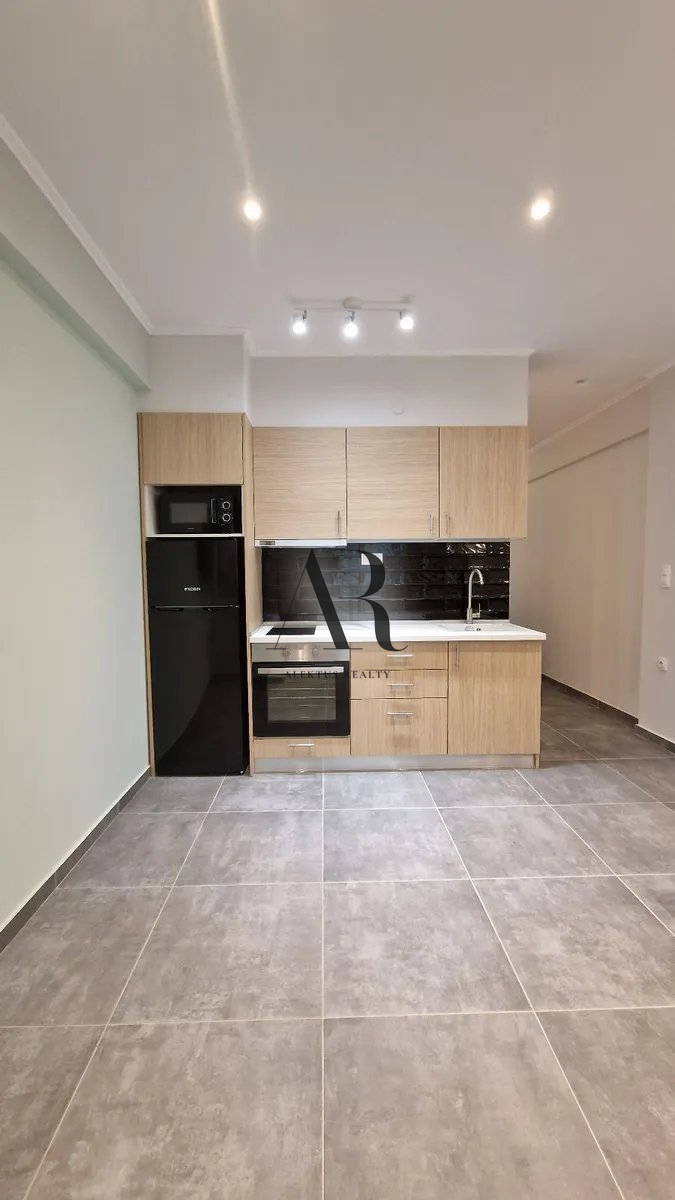 Investment Studio with 5.9% Yield Locked Until 2028 — Vardaris, Thessaloniki