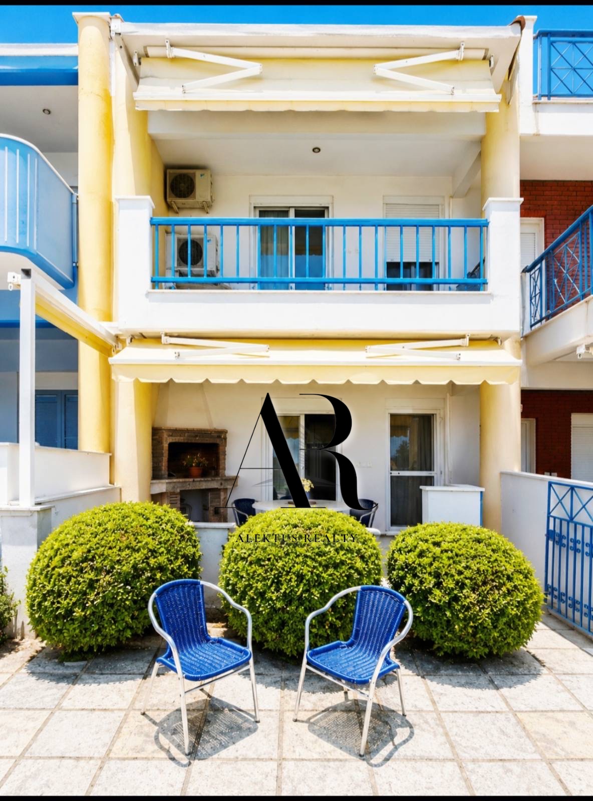 Absolute Beachfront Maisonette – First Row - Nea Poteidaia, Halkidiki