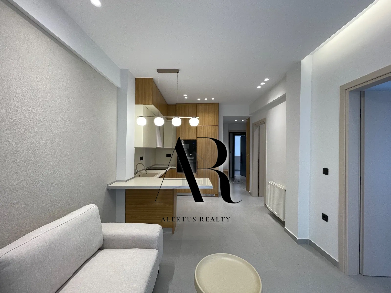 Renovated 2-Bedroom Apartment Rented at 5.45% ROI – Analipsi, Thessaloniki