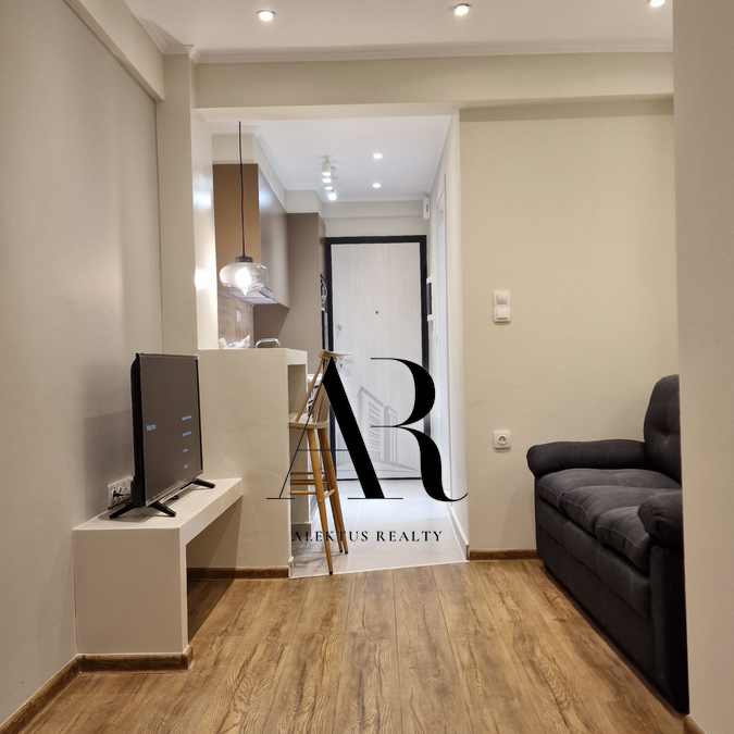Renovated Investment Studio 50m from City College – Ladadika, Thessaloniki