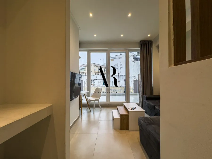 Renovated 1-Bedroom Apartment with Balcony on 4th Floor – Antigonidon, Thessaloniki