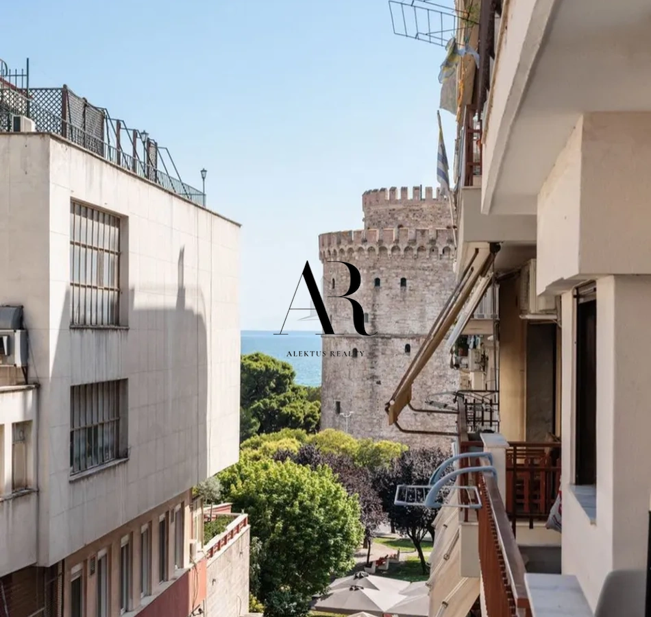 Renovated 2-Bedroom Apartment with Sea Views – 50m from White Tower, Thessaloniki