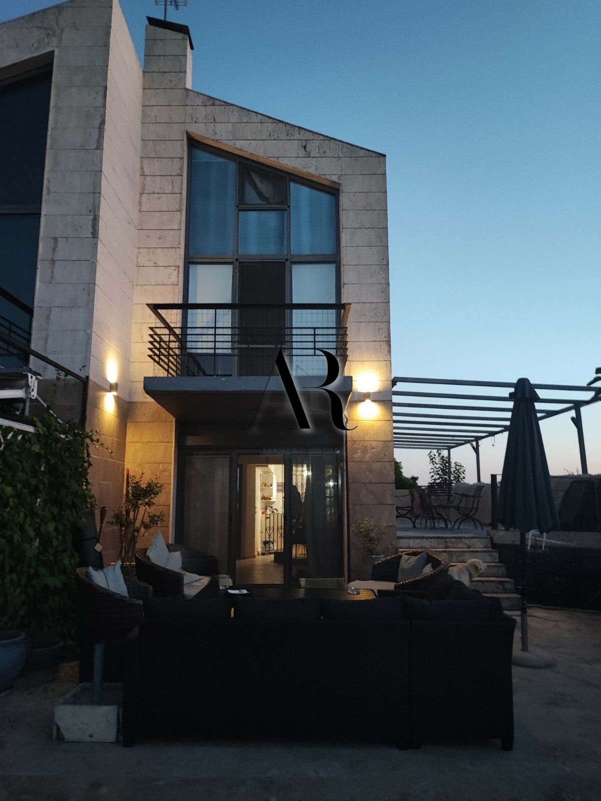 3-Bedroom Detached House with Pool, Garden & Sea Views in Resort Complex – Nea Fokea, Halkidiki